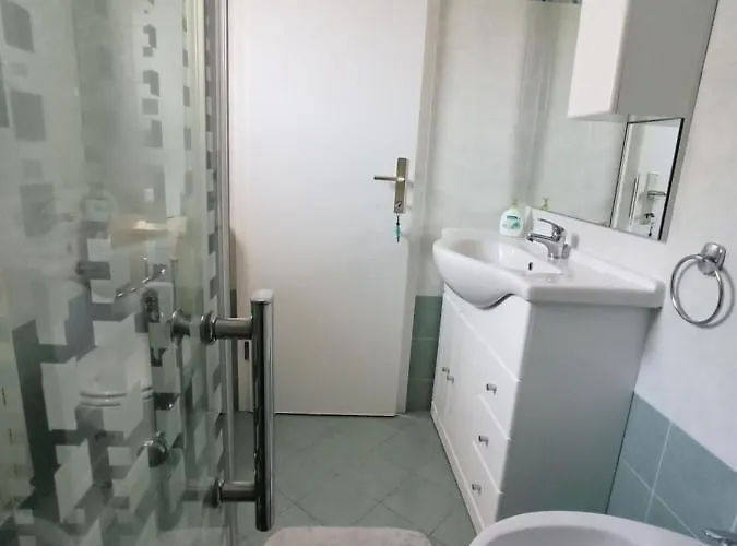 House Clara 아파트 우마그